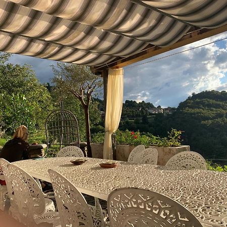 La Casa Sulla Collina Del Castello Villa Breno Ngoại thất bức ảnh