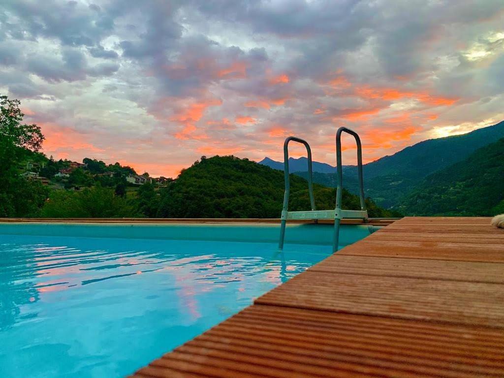 La Casa Sulla Collina Del Castello Villa Breno Ngoại thất bức ảnh