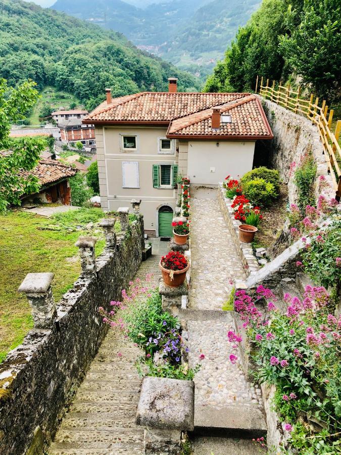 La Casa Sulla Collina Del Castello Villa Breno Ngoại thất bức ảnh