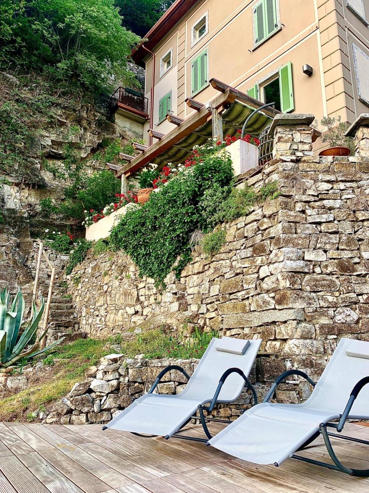 La Casa Sulla Collina Del Castello Villa Breno Ngoại thất bức ảnh